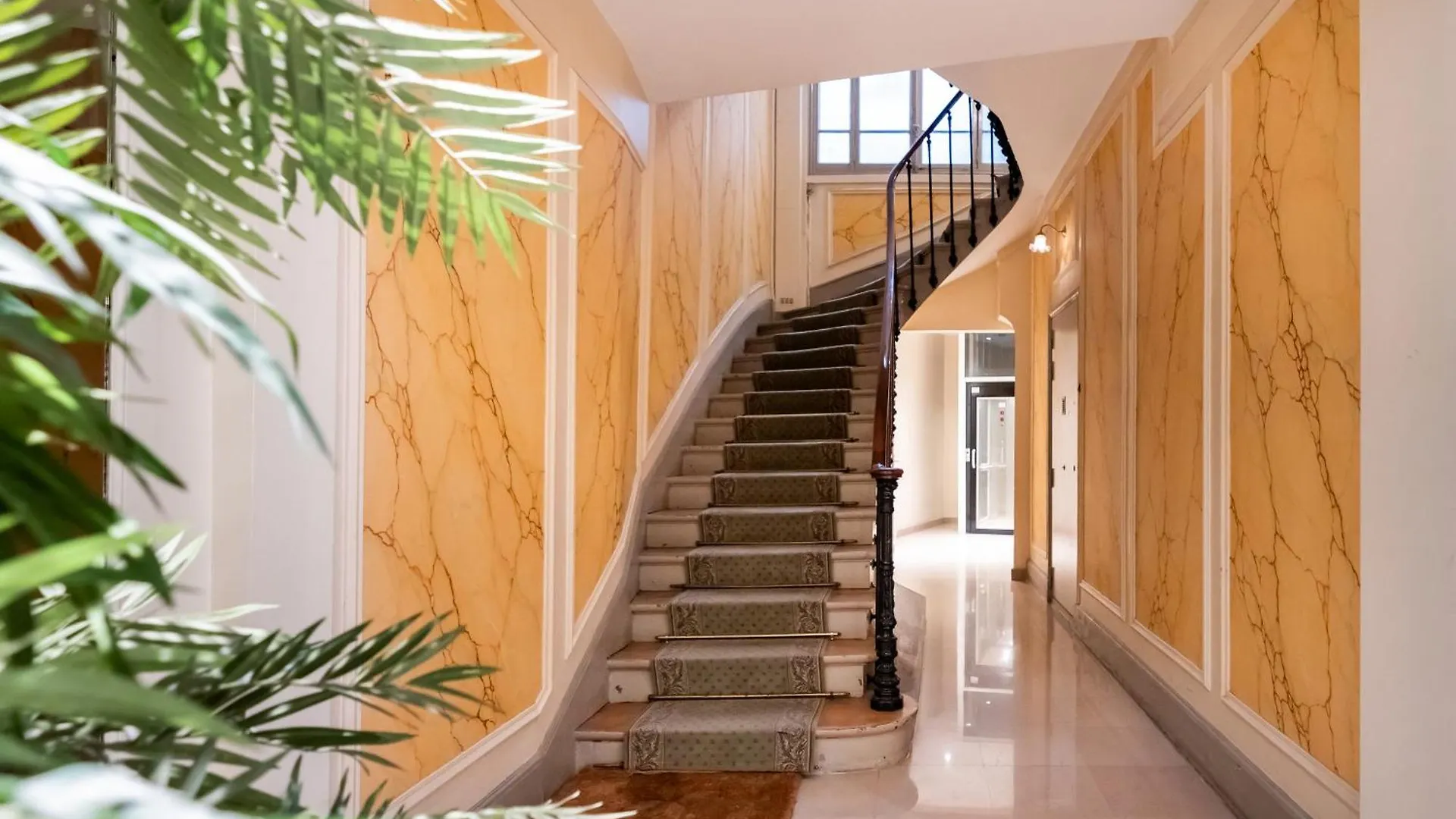Luxury, Louvres, Seine, Ile De La Cite, Samaritaine * Paris